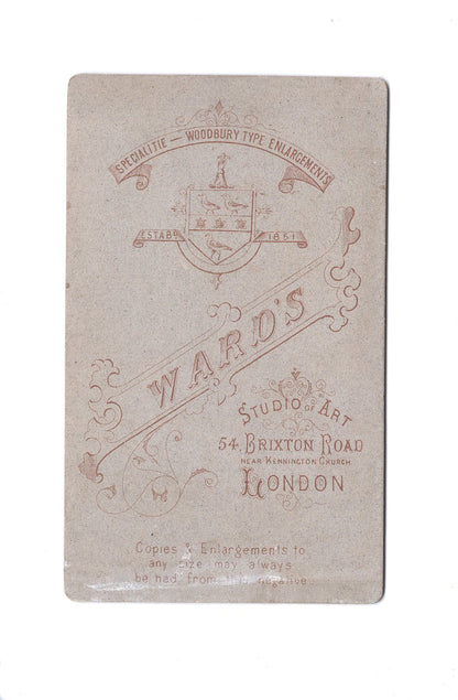 Fotografie Niedliches kleines Mädchen - London 1880er