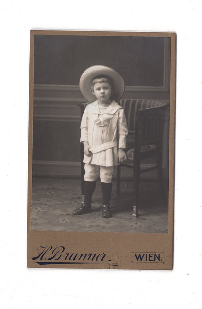Fotografie Niedlicher kleiner Junge - Wien um 1910 / CDV M1-22