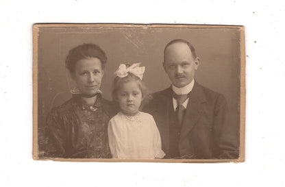 Fotografie Schönes Familienbild - unbekannter Ort 1916