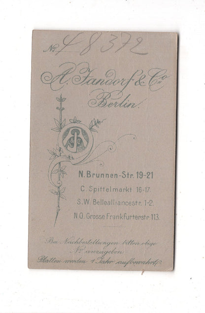 Fotografie Niedlicher kleiner Junge - Berlin 1890er / CDV M1-22