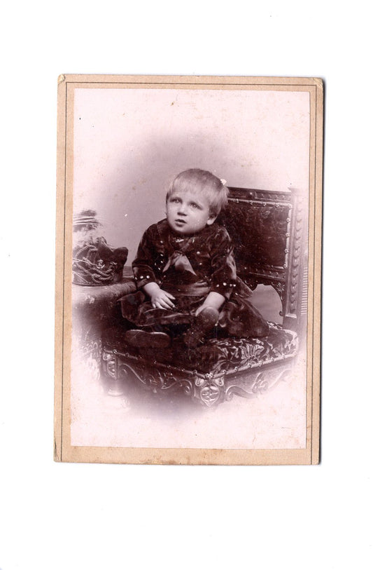 Fotografie Niedlicher kleiner Junge - Bernburg um 1890