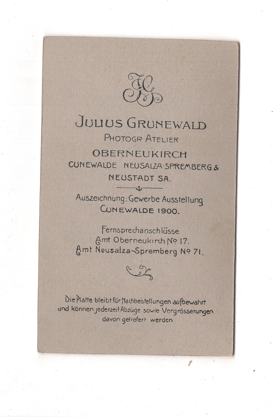 Fotografie Feines junges Mädchen - Oberneukirch / Cunewalde +++ 1910er / CDV E1-34