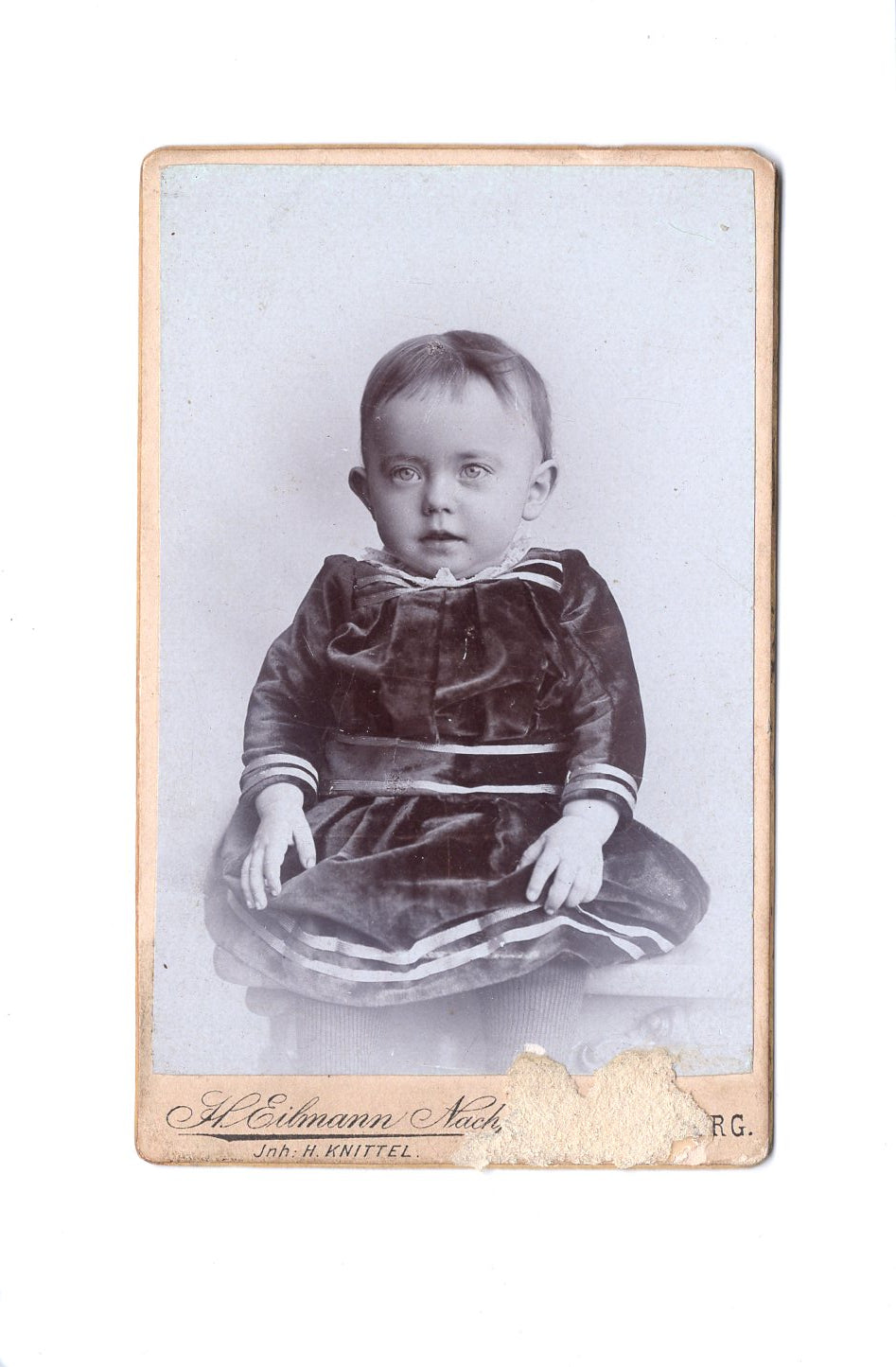 Fotografie Niedlicher kleiner Junge - Flensburg 1890er