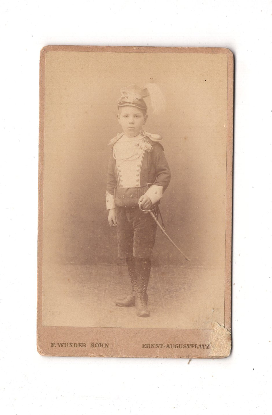 Fotografie Niedlicher kleiner Junge in Uniform - Hannover 1889 / CDV M1-22