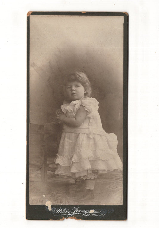 Fotografie Niedliches kleines Mädchen - Kiel 1900er