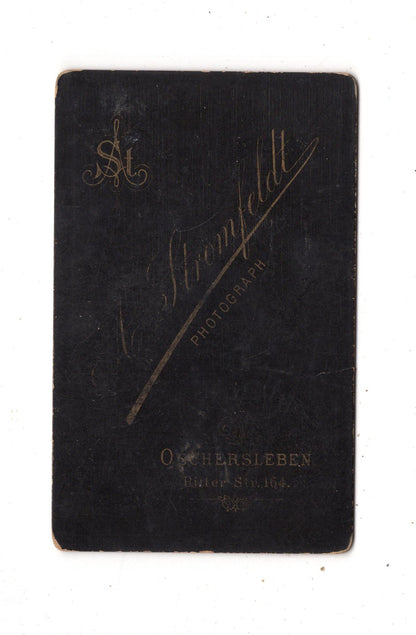 Fotografie Niedlicher kleiner Junge - Oschersleben um 1880