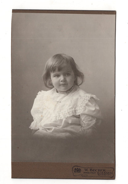 Fotografie Niedliches kleines Mädchen - Gießen 1900er