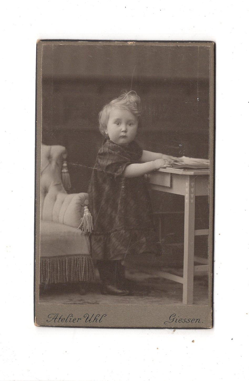 Fotografie Niedlicher kleiner Junge - Gießen 1900er