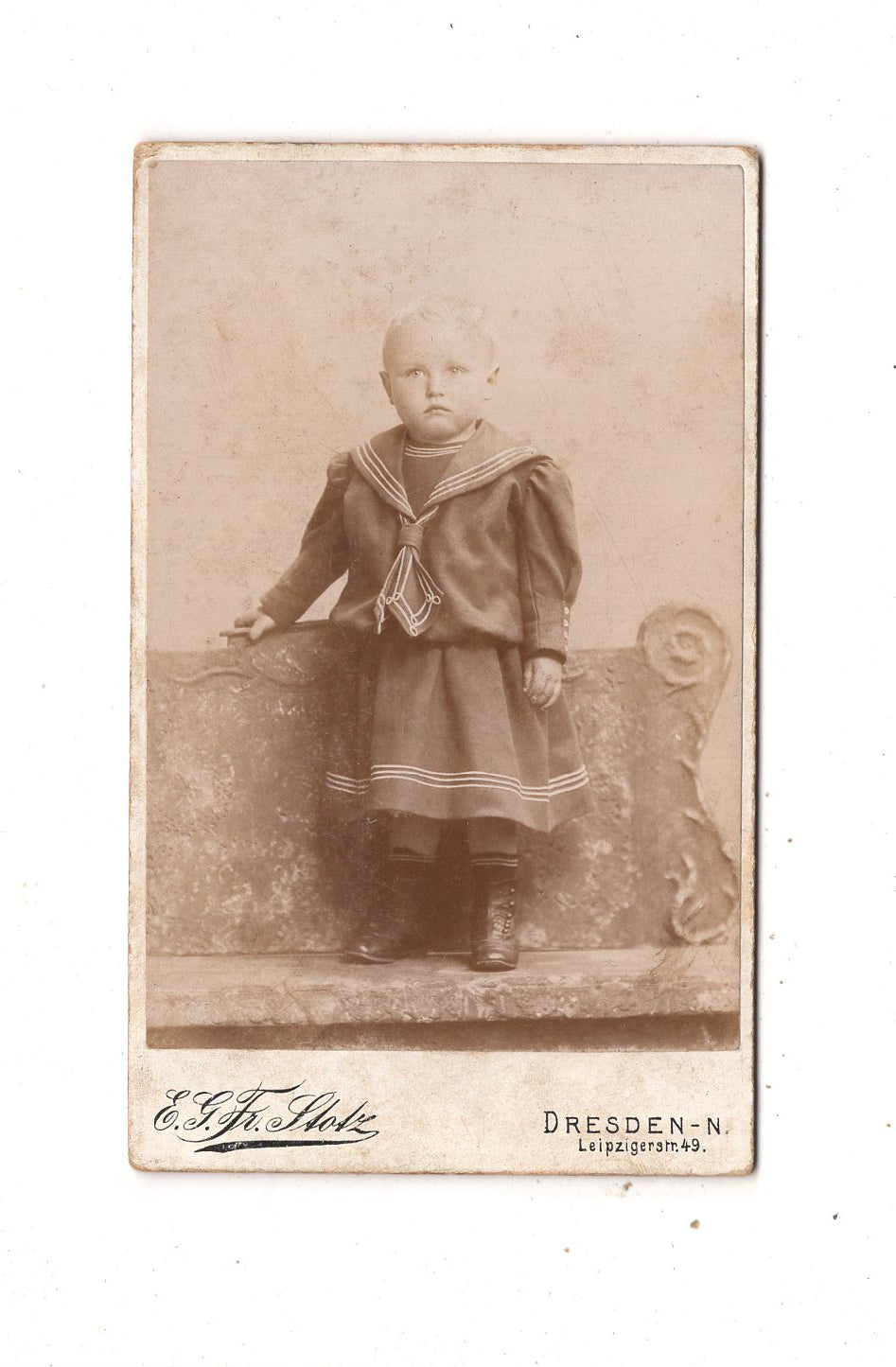 Fotografie Niedlicher kleiner Junge - Dresden 1890er