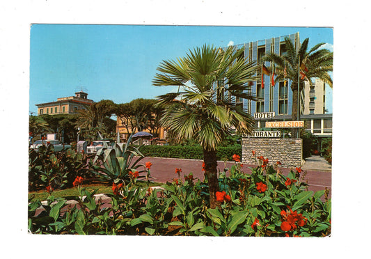 Ansichtskarte Marina di Massa / Grandi Alberghi / Italien / N1-62