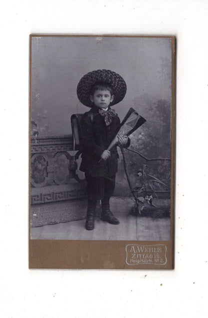 Fotografie Niedlicher kleiner Junge / 1. Schultag - Zittau 1900er