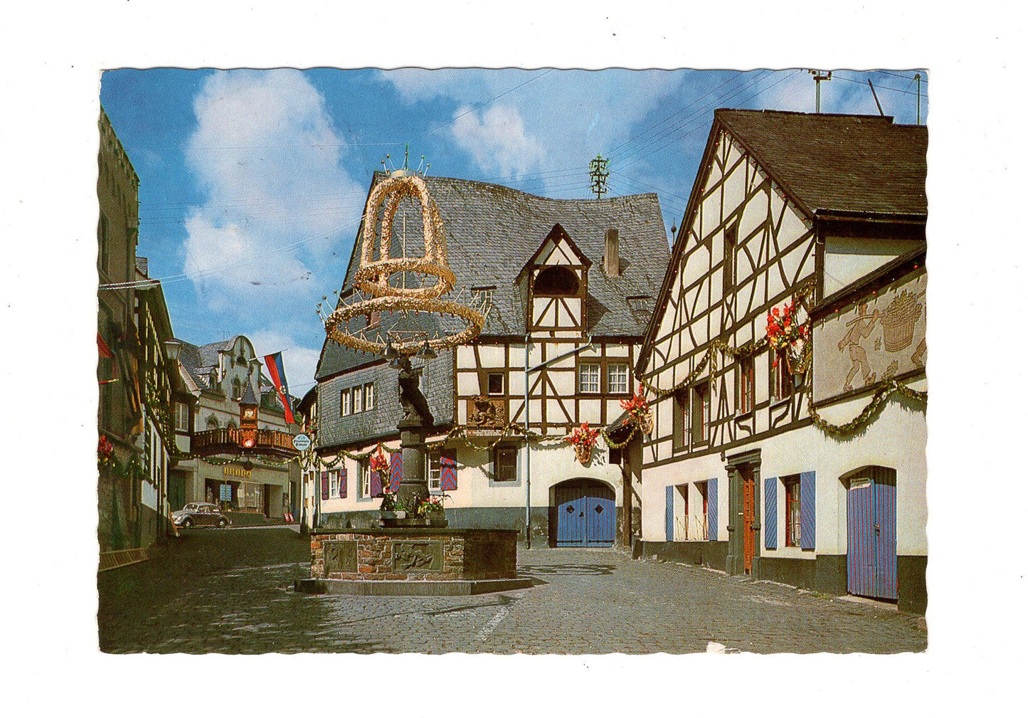 Ansichtskarte Winningen an der Mosel / Am Weinhexenbrunnen