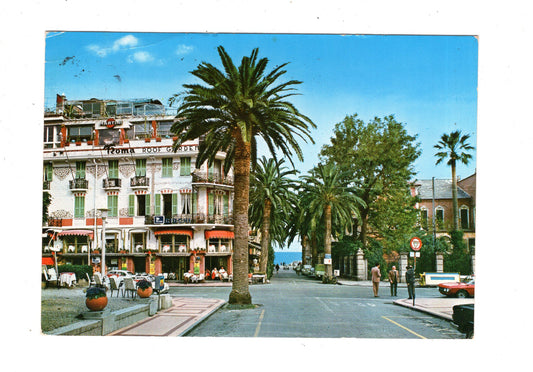 Ansichtskarte Alassio / Via Cavour / Italien / N1-62