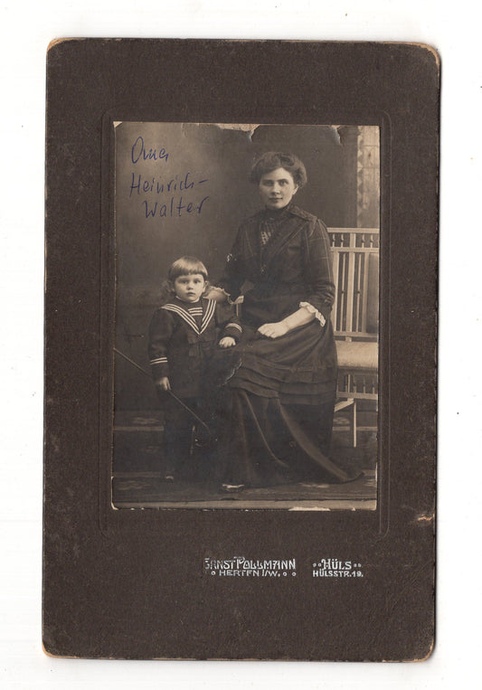 Fotografie Feine Dame mit kleinem Jungen - Herten / Hüls (Krefeld) 1910er