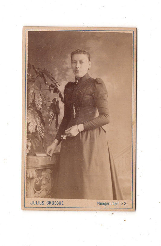Fotografie Feine Dame - Neugersdorf 1880er