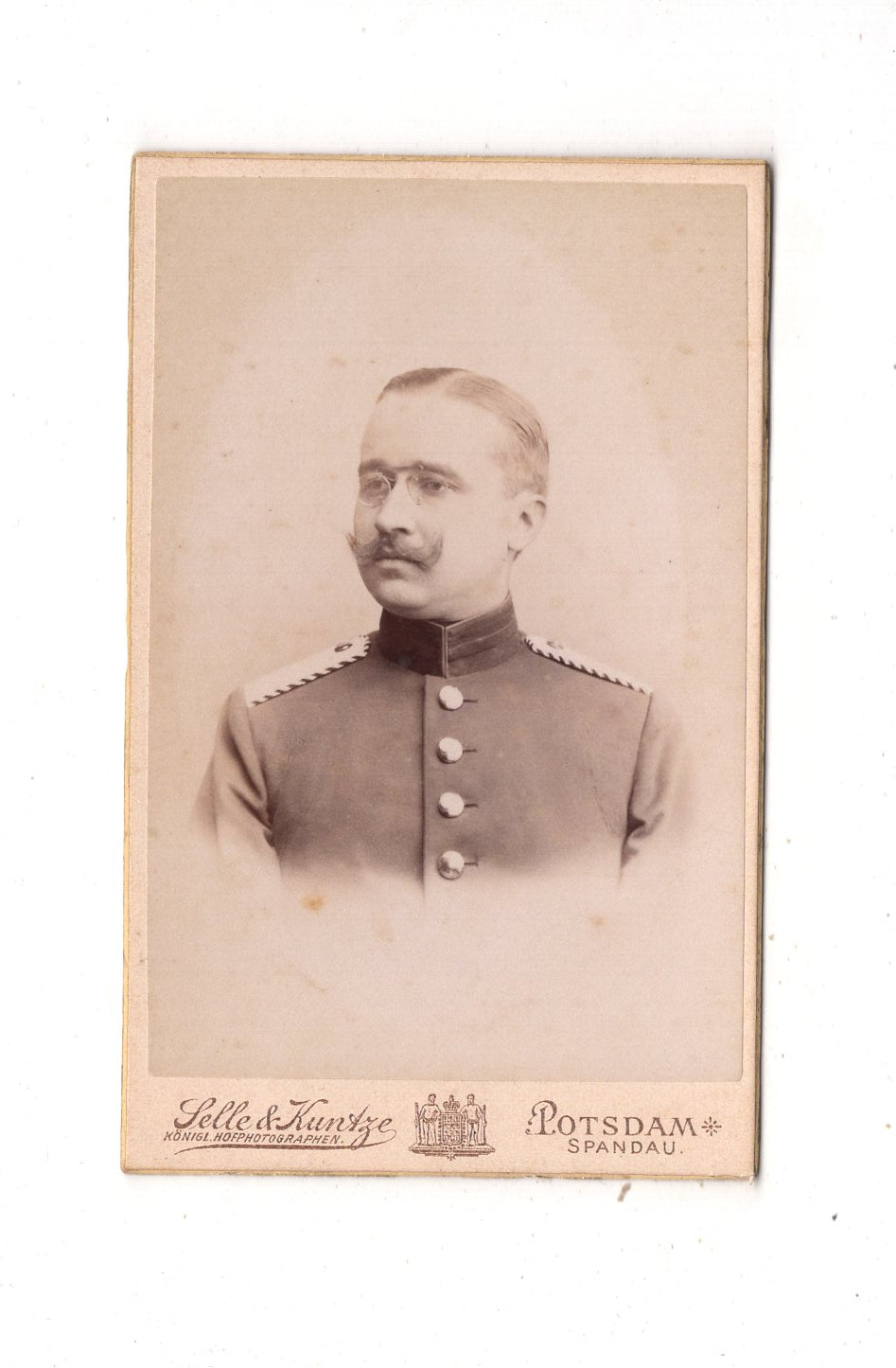 Fotografie Soldat mit Widmung - Potsdam / Spandau 1900 / CDV M1-03